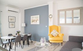 Modern Open Space Flat In Athens' Heart